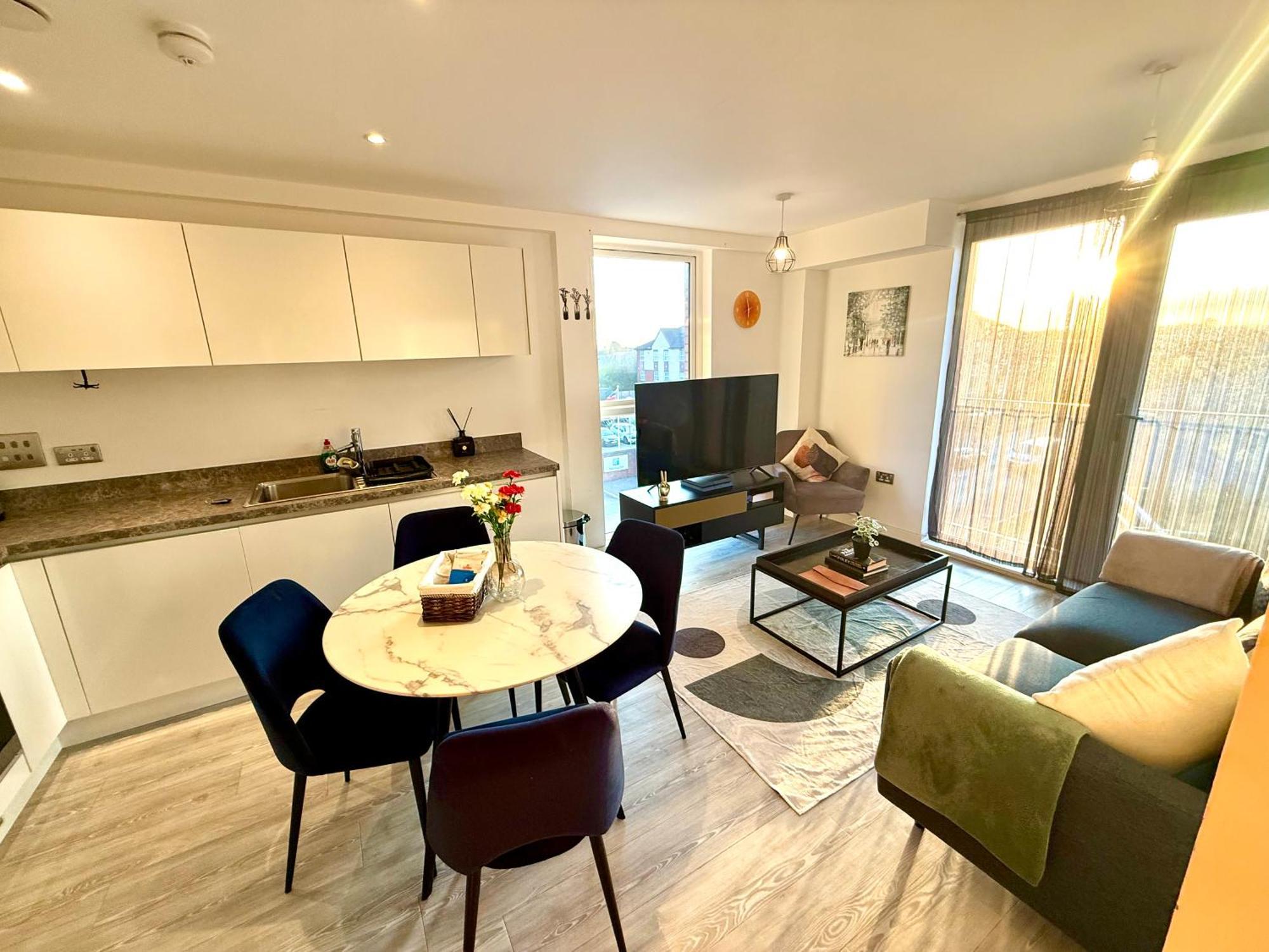 Relaxing 1-Bed Flat In Salford With Street Parking Apartment Manchester Exterior photo
