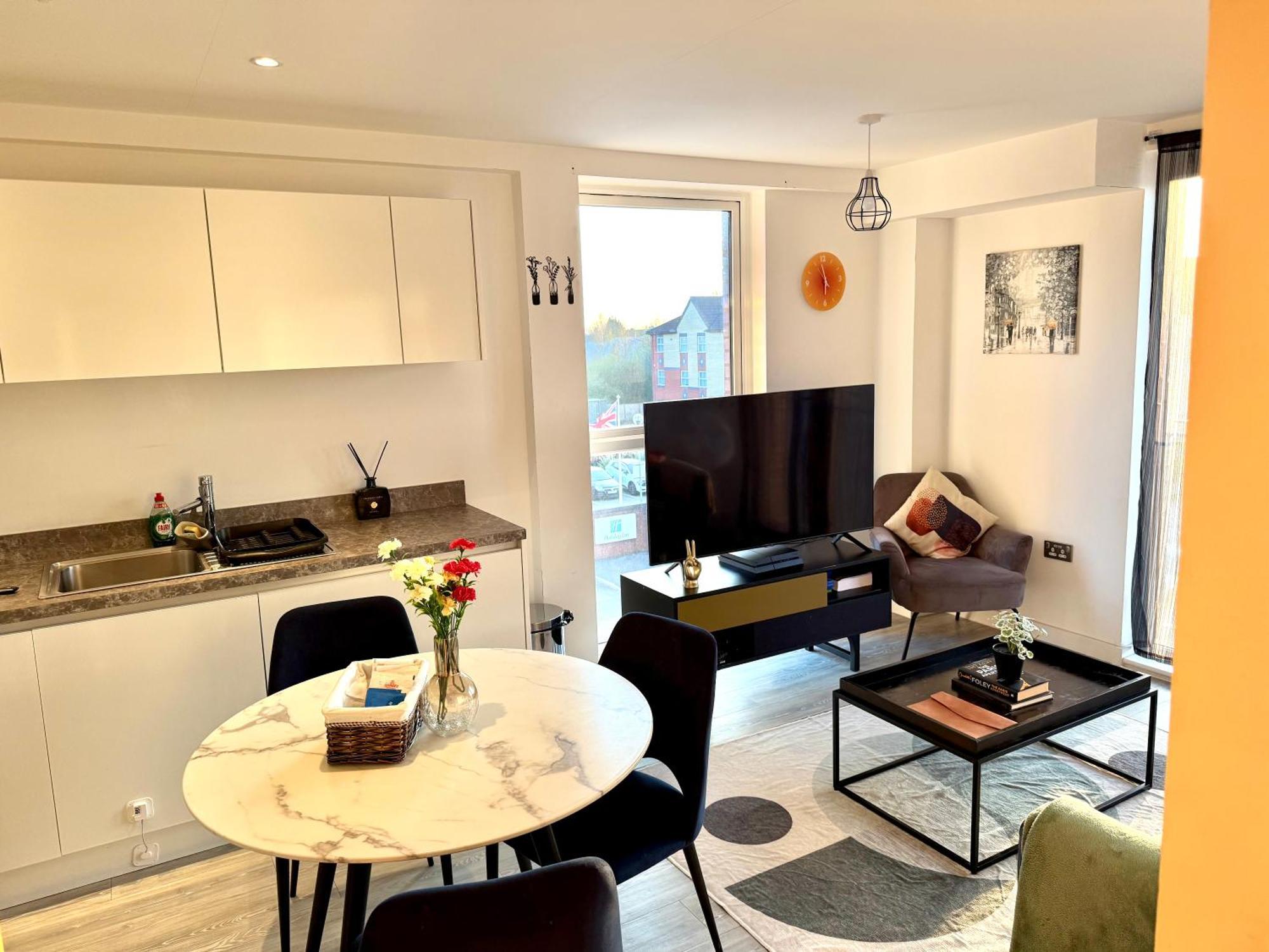 Relaxing 1-Bed Flat In Salford With Street Parking Apartment Manchester Exterior photo